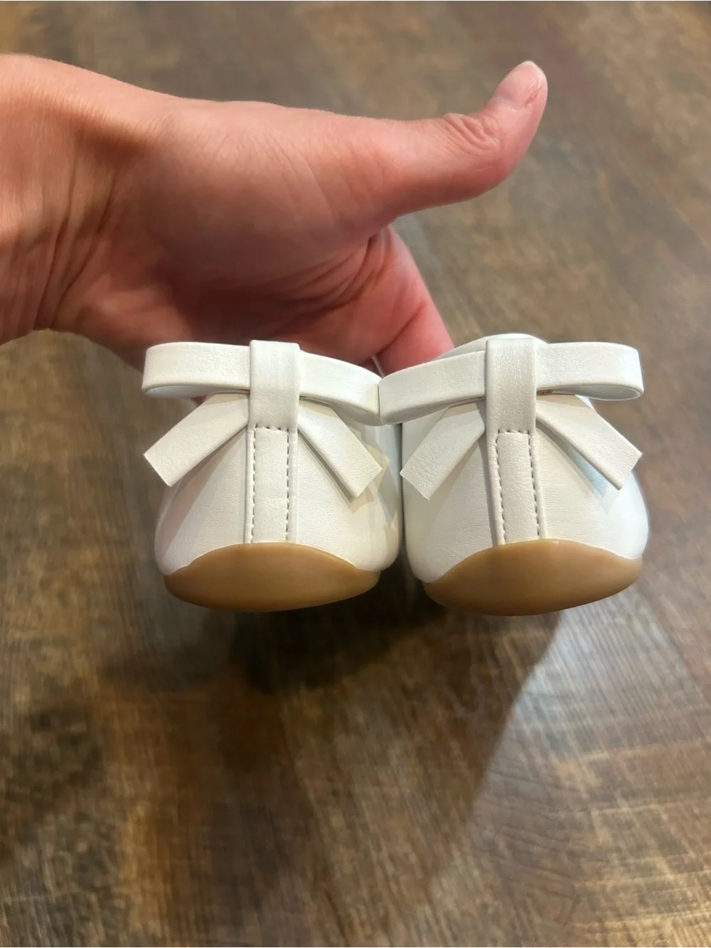 Girls' Mary Jane Dress Shoes with Bow Accent 3